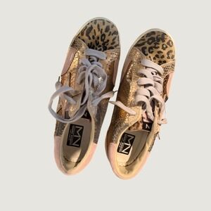 Mark Nason Los Angeles Womens Leopard Gold Metallic Star Sneakers 133197